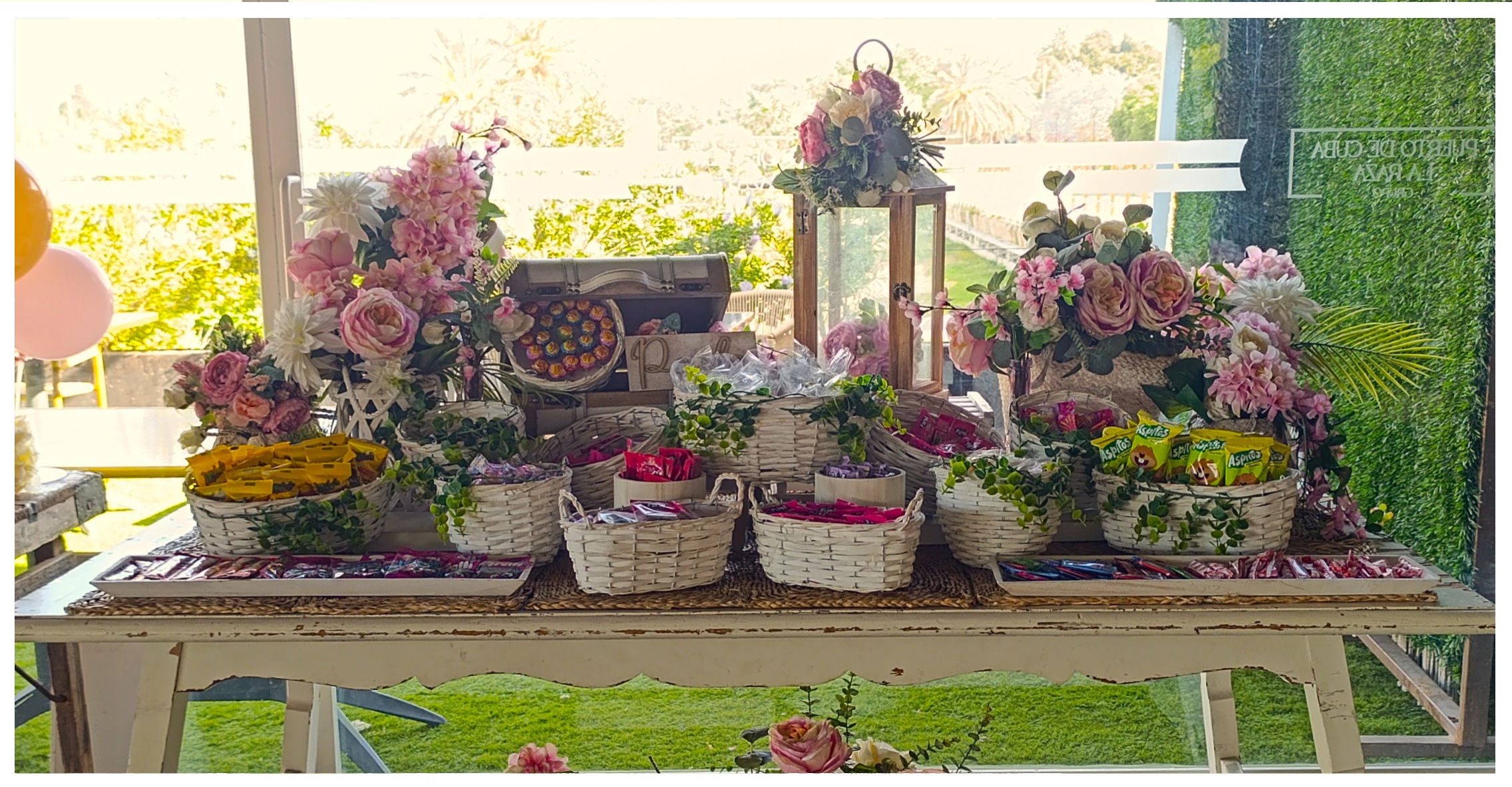 Mesa dulce comunión floral